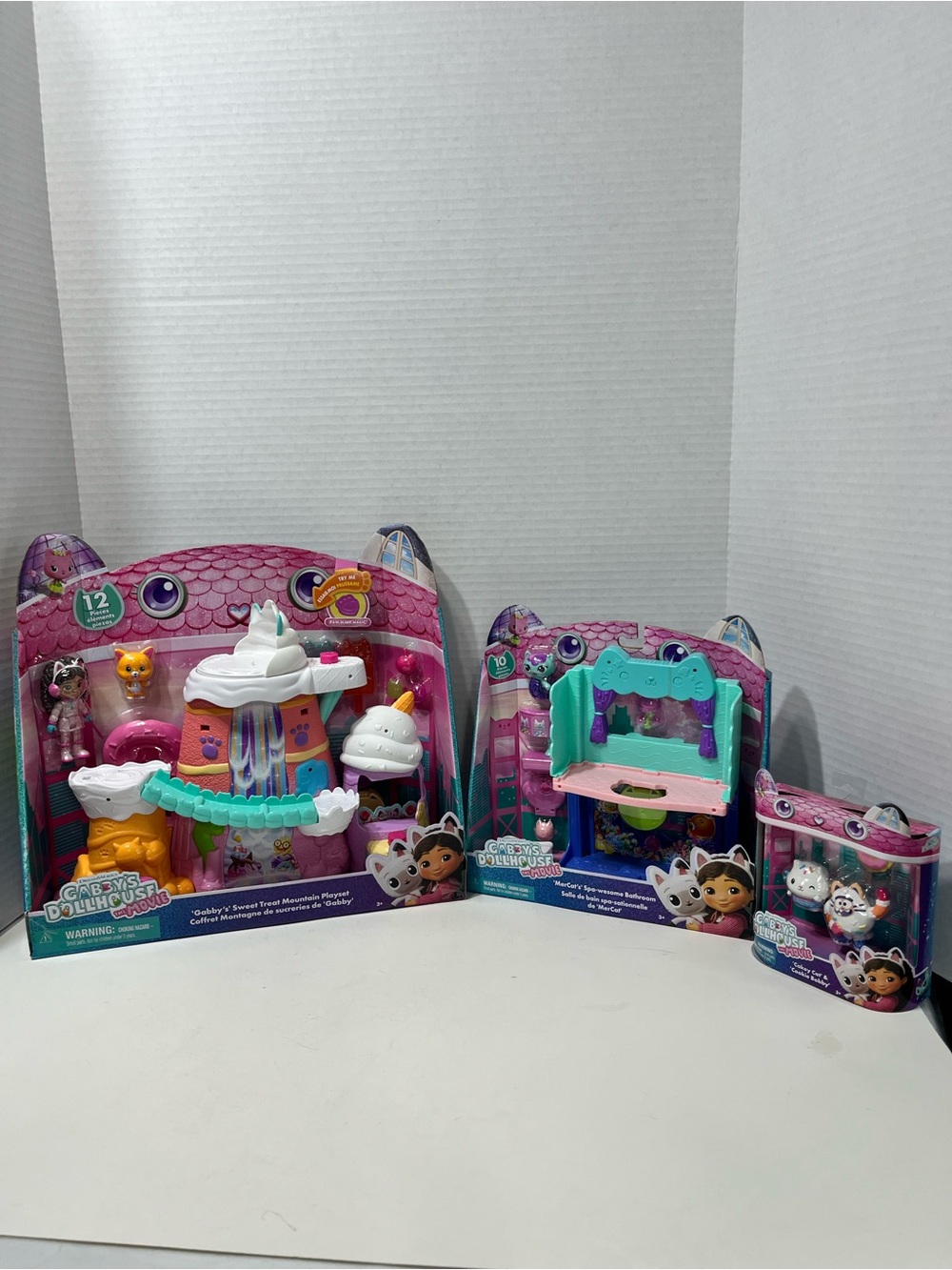 GABBYS DOLLHOUSE lot of 2 playsets and figures NWT